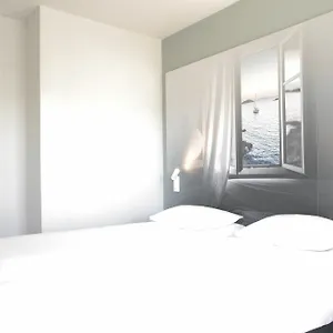 Hotel B&B Hotel Hyeres, Hyères
